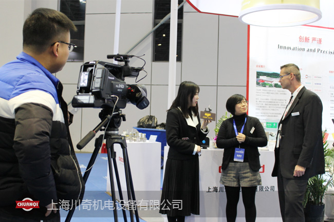 品質欄目組現(xiàn)場采訪Diebold海外銷售技術總監(jiān)Anton Ebenhöch先生